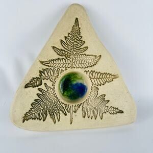 Amaranth Stoneware Fern Design Butterfly Puddler Feeder